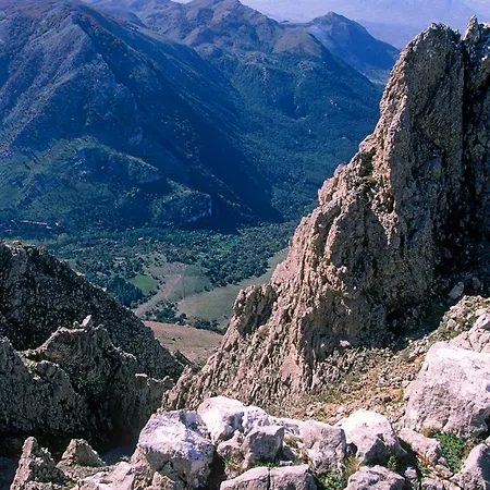 Residenza Petra فندق بيتراليا سوبرانا